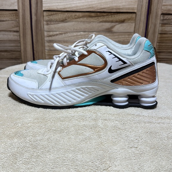 Nike Shox Enigma Women's Running Gym White Black Gold Used Like New Women’s 12 - Picture 6 of 14
